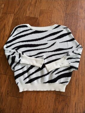 SHEIN Black and White Zebra-Print Crewneck Sweater